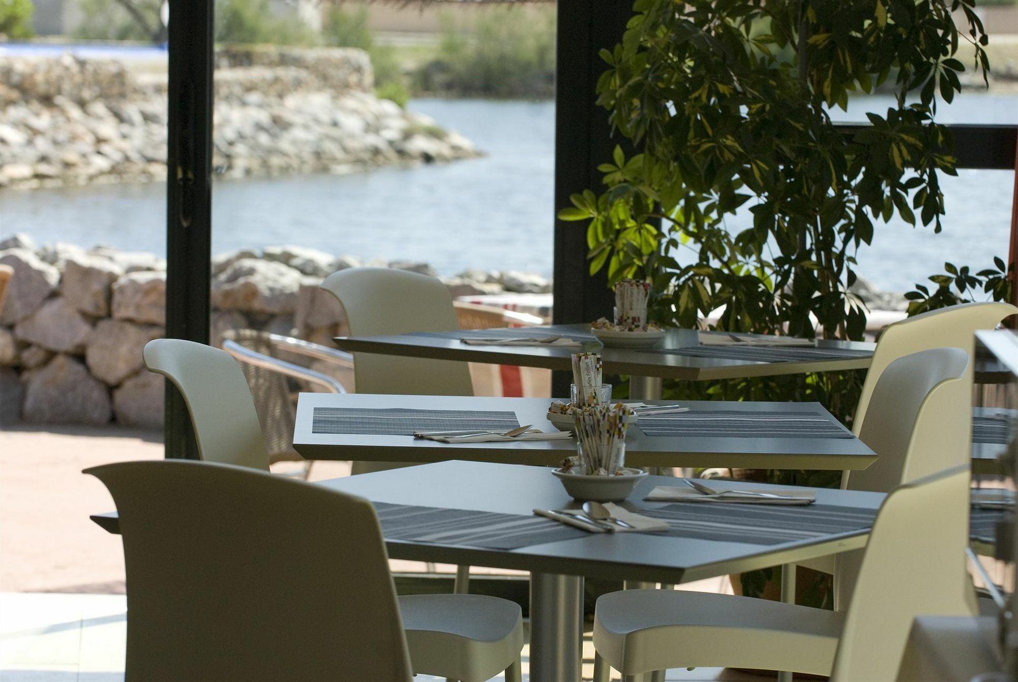 Hotel Le Phoebus Garden & Spa Gruissan Exterior photo